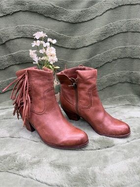 Sank Edelman ankle boots